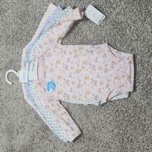 Carter's baby basics long sleeve Onesie Pack of 4